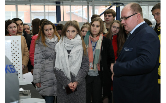 Стобалльники ЕГЭ на стратегической сессии в Туле обсудили свои карьерные перспективы