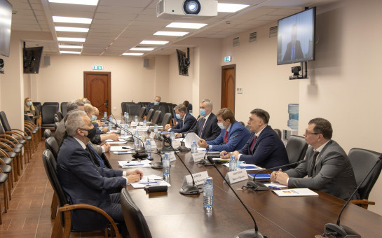 Губернатор принял участие в первом заседании попечительского совета Российской академии образования